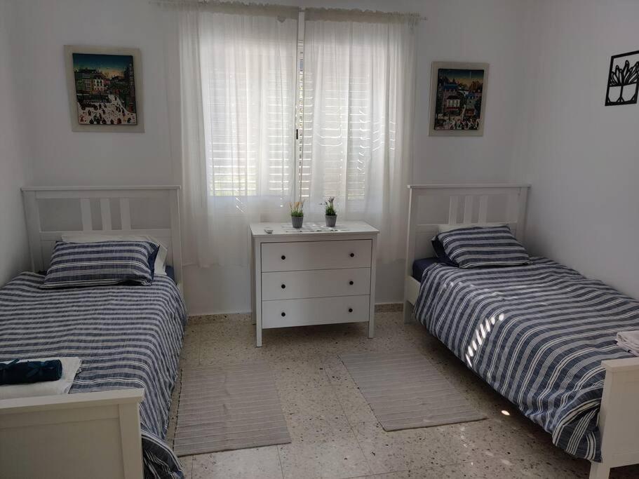 Rachel Suite By The Pool Paphos ภายนอก รูปภาพ