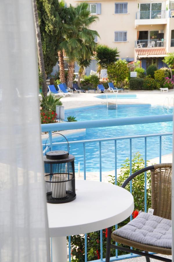 Rachel Suite By The Pool Paphos ภายนอก รูปภาพ