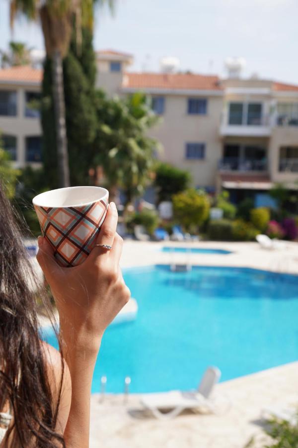 Rachel Suite By The Pool Paphos ภายนอก รูปภาพ